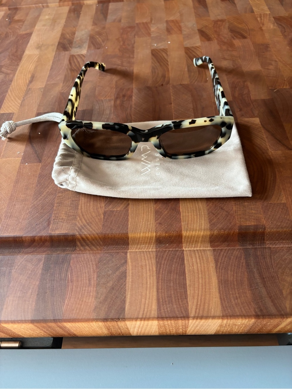 WMP Tortoiseshell Rectangle Sunglasses - Neutral Brown